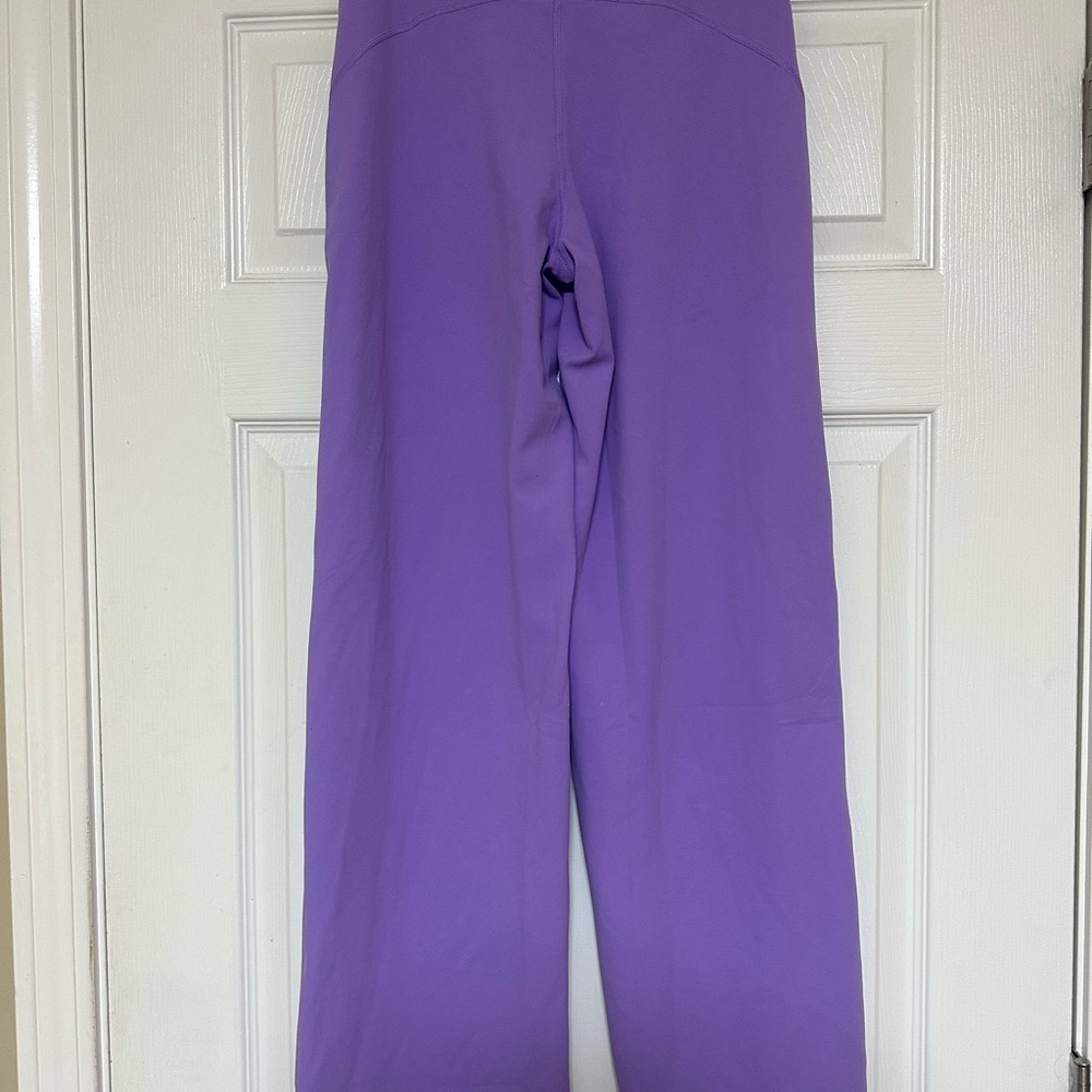 FP Movement by Free People Purple Sleeveless Crop Top and flair leggings set - Picture 10 of 11